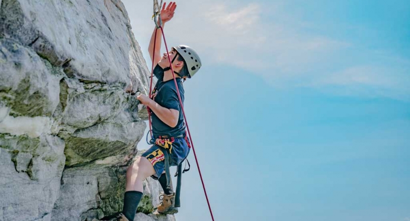 teens learn to rock climbing in baltimore